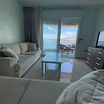 1-stunning Sea View Apartments! شقة *