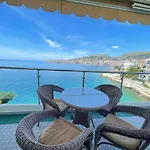 1-stunning Sea View Apartments! شقة ساراندا